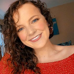 Meet your Posher, Noelle